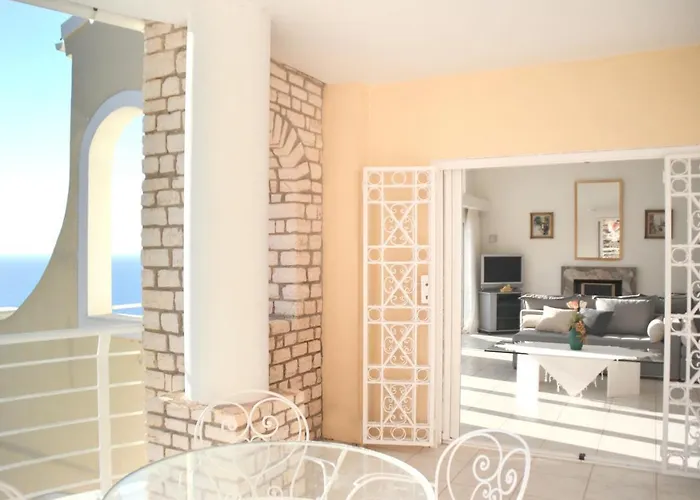 Vilă Alibertini Agios Gordios (Corfu)